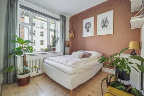 Nyistandsat 1BR Lejlighed i Hjertet af Nørrebro, Copenhagen